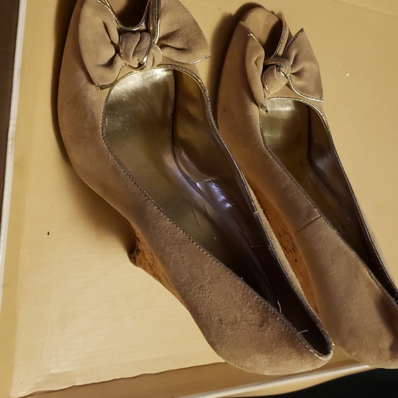 Sandals - Picture 2 of 5